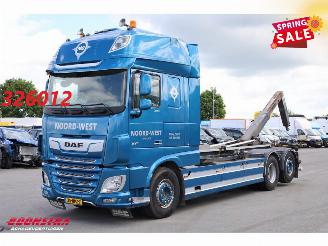 krockskadad bil vrachtwagen DAF XF 480 FAN VDL S-25-660 2X 2020 6X2 Euro 6 Dakairco 2020/11