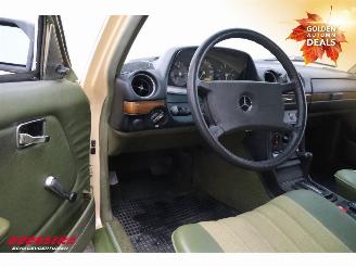 Mercedes  300 TD Combi Aut. W123 Radio AHK + extra wielset! . picture 10