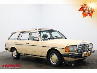 Mercedes  300 TD Combi Aut. W123 Radio AHK + extra wielset! . picture 2