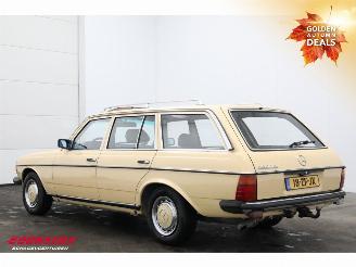 Mercedes  300 TD Combi Aut. W123 Radio AHK + extra wielset! . picture 4