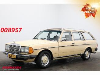 Coche accidentado Mercedes ZT 300 TD Combi Aut. W123 Radio AHK + extra wielset! . 1982/2
