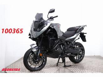 Schade motor Honda  NT1100 A ABS Cruise 8.736 km! 2023/3