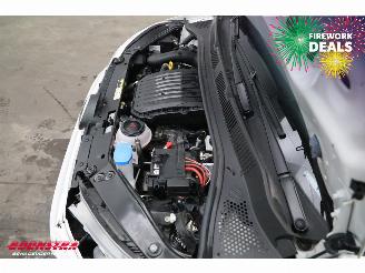 Volkswagen Up! 1.0 Move Up! Airco Bluetooth 21.531 km! picture 10