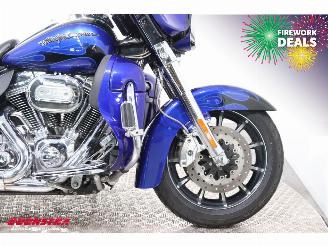 Harley-Davidson  FLHTCUSE CVO Electra Glide Ultra Classic 110 5HD! Cruise Radio SHZ picture 9