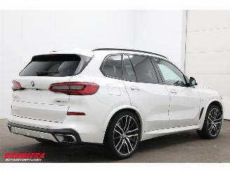 BMW X5 xDrive30d M-Sport Pano Memory HUD ACC H/K Lucht 360° picture 3