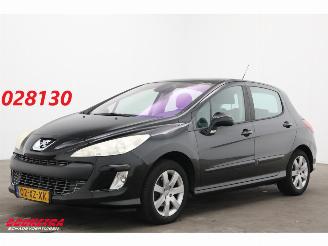 damaged passenger cars Peugeot 308 1.6 VTi XT Pano Clima Cruise 2007/11