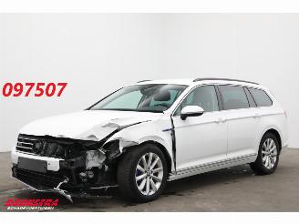 damaged passenger cars Volkswagen Passat Variant 1.4 TSI PHEV GTE LED ACC Virtual LRHZ SHZ AHK 2021/3