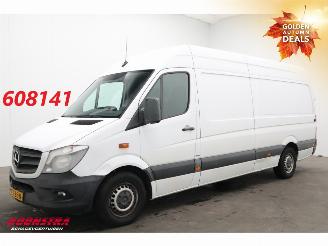 krockskadad bil bedrijf Mercedes Sprinter 316 CDI MAXI Navi Airco Cruise Camera SHZ PDC 2018/4