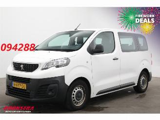 krockskadad bil bedrijf Peugeot Expert Combi 1.5 BlueHDi 100 9-Pers. Airco Cruise 2020/1