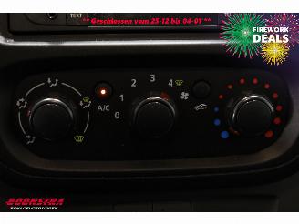 Renault Trafic Passenger 1.6 dCi Expression 9-Pers. Airco picture 16