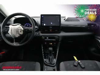 Toyota Yaris 1.5 Hybrid 115 Dynamic LED ACC LRHZ SHZ Camera PDC 3.421 km! picture 15