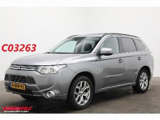 Mitsubishi Outlander 2.0 PHEV Instyle Schuifdak Leder Navi Clima Cruise Camera SHZ AHK picture 1