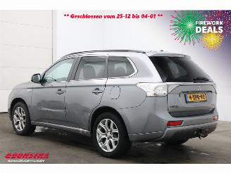 Mitsubishi Outlander 2.0 PHEV Instyle Schuifdak Leder Navi Clima Cruise Camera SHZ AHK picture 4