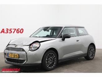 Coche accidentado Mini Cooper SE Electric 54.2 kWh 218 PK LED Navi Cruise Camera 2024/8