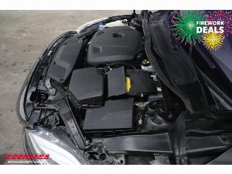 Volvo V-40 2.0 T3 Nordic+ Pano LED Memory Leder Camera SHZ picture 10