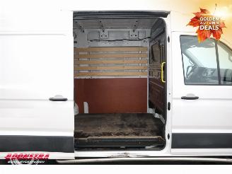 Volkswagen Crafter 30 2.0 TDI L3H3 Carplay Airco Cruise Camera picture 11