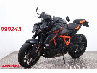 krockskadad bil motor KTM 1390 SuperDuke R Akrapovic LED Cruise 2024/5