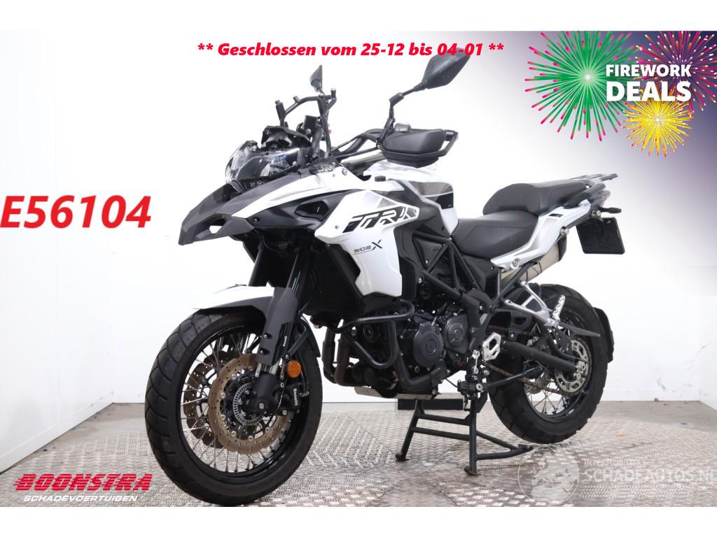 Benelli  TRK 502 X 35 KW ABS 2.500 km!