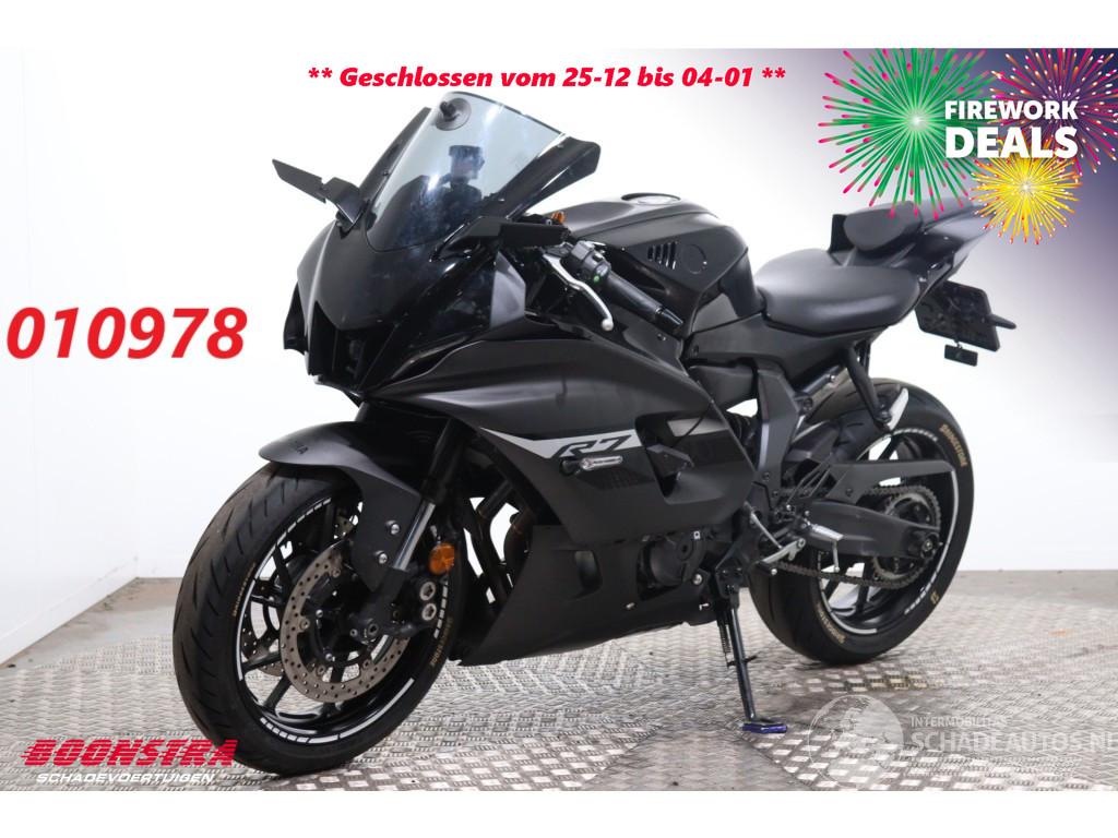 Yamaha  R7 ABS LED Akrapovic