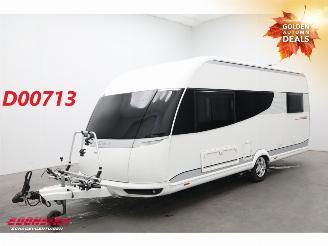 krockskadad bil caravan Hobby  495 UL Premium Mover Rondzit Single Beds Middenkeuken 2014/6