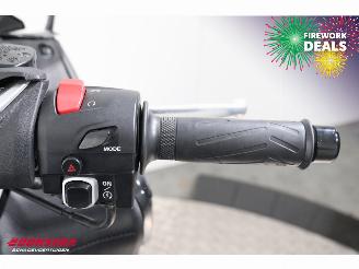 Yamaha  T-Max 530 Black Max Akrapovic picture 27