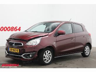Auto incidentate Mitsubishi Space-star 1.0 Intense Airco Radio 72.995 km! 2016/2