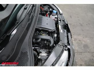 Volkswagen Up! 1.0 5-DRS Airco Bluetooth 33.429 km! picture 8