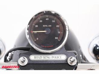 Harley-Davidson  FLHP Road King Police picture 13
