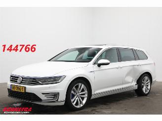 Damaged car Volkswagen Passat Variant 1.4 TSI GTE Highline LED ACC Pano ErgoComf. Leder SHZ AHK 2015/12