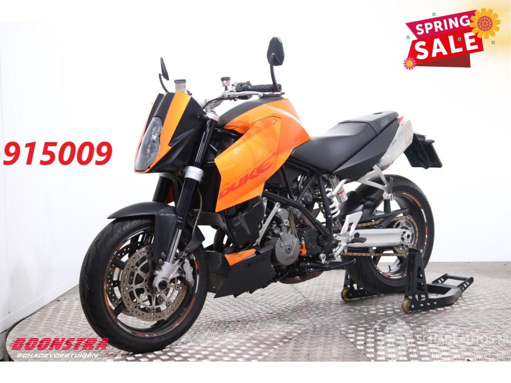 KTM  990 SuperDuke +Paddock stand +extra uitlaat +extra spiegelset!