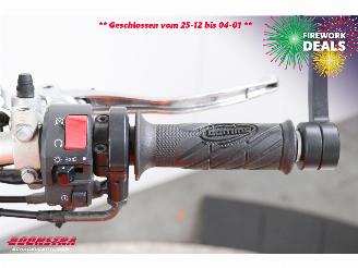 KTM  990 SuperDuke picture 13