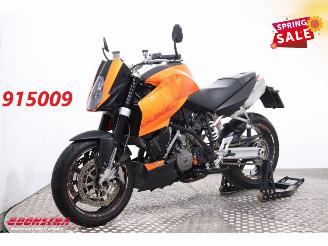KTM  990 SuperDuke +Paddock stand +extra uitlaat +extra spiegelset! picture 1