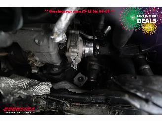 BMW 3-serie 318i M-Sport Aut. LED Leder Navi Clima Cruise SHZ 120.976 km! picture 16