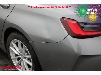 BMW 3-serie 330e Schuifdak 360° LED Cruise SHZ 4.216 km! picture 13