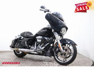 Harley-Davidson  FLHX Street Glide LED Cruise picture 2