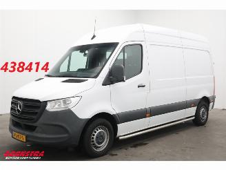 begagnad bil bedrijf Mercedes Sprinter 211 CDI L2-H1 FWD Airco Camera AHK 2022/5