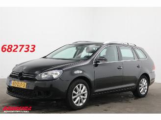 damaged passenger cars Volkswagen Golf 1.2 TSI Comfort BlueMotion Navi Clima Cruise PDC 2013/1