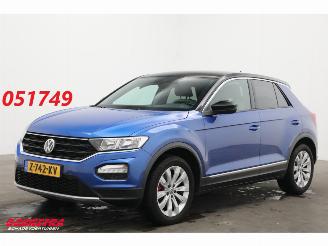 damaged passenger cars Volkswagen T-Roc 1.5 TSI Sport LED ACC Navi Clima SHZ LRHZ 2019/12