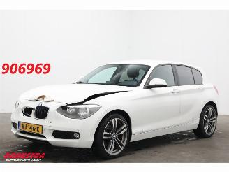 Vaurioauto  passenger cars BMW 1-serie 116i 5-DRS Navi Bluetooth Airco PDC SHZ 2014/9