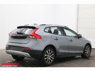 Volvo V-40 Cross Country 2.0 D2 Aut. Kinetic Navi Airco Cruise picture 3