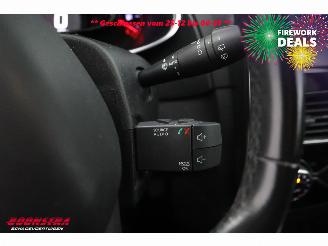 Renault Clio Grandtour Estate 0.9 TCe Intens LED Navi Clima Cruise PDC AHK 109.478 km! picture 22