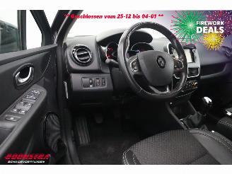 Renault Clio Grandtour Estate 0.9 TCe Intens LED Navi Clima Cruise PDC AHK 109.478 km! picture 18