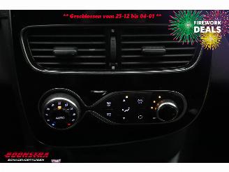 Renault Clio Grandtour Estate 0.9 TCe Intens LED Navi Clima Cruise PDC AHK 109.478 km! picture 23