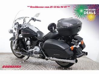 Harley-Davidson  FLHR Road King LED Cruise picture 4