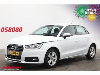 Coche accidentado Audi A1 Sportback 1.0 TFSI Navi Airco Cruise PDC 104.691 km! 2018/8