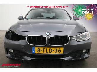 BMW 3-serie 320d EDE Leder Navi Clima Cruise SHZ PDC AHK picture 7