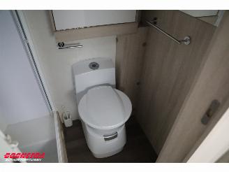   T 690 2.3 MJ Aut. Level Single Beds Airco Cruise picture 13