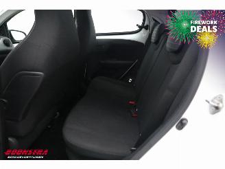 Peugeot 108 1.0 e-VTi Active Bluetooth Airco picture 15