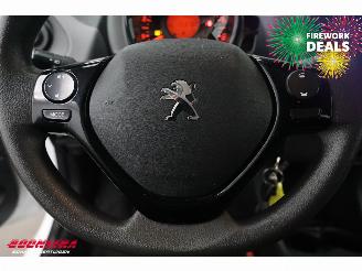 Peugeot 108 1.0 e-VTi Active Bluetooth Airco picture 17