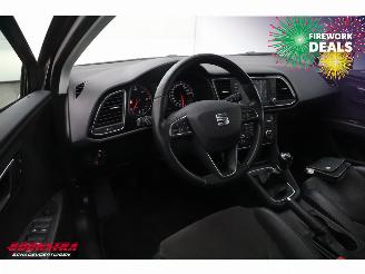 Seat Leon ST 1.6 TDI Style LED Pano Navi Clima Cruise PDC AHK picture 18